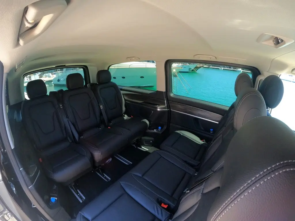 Blai Limousines